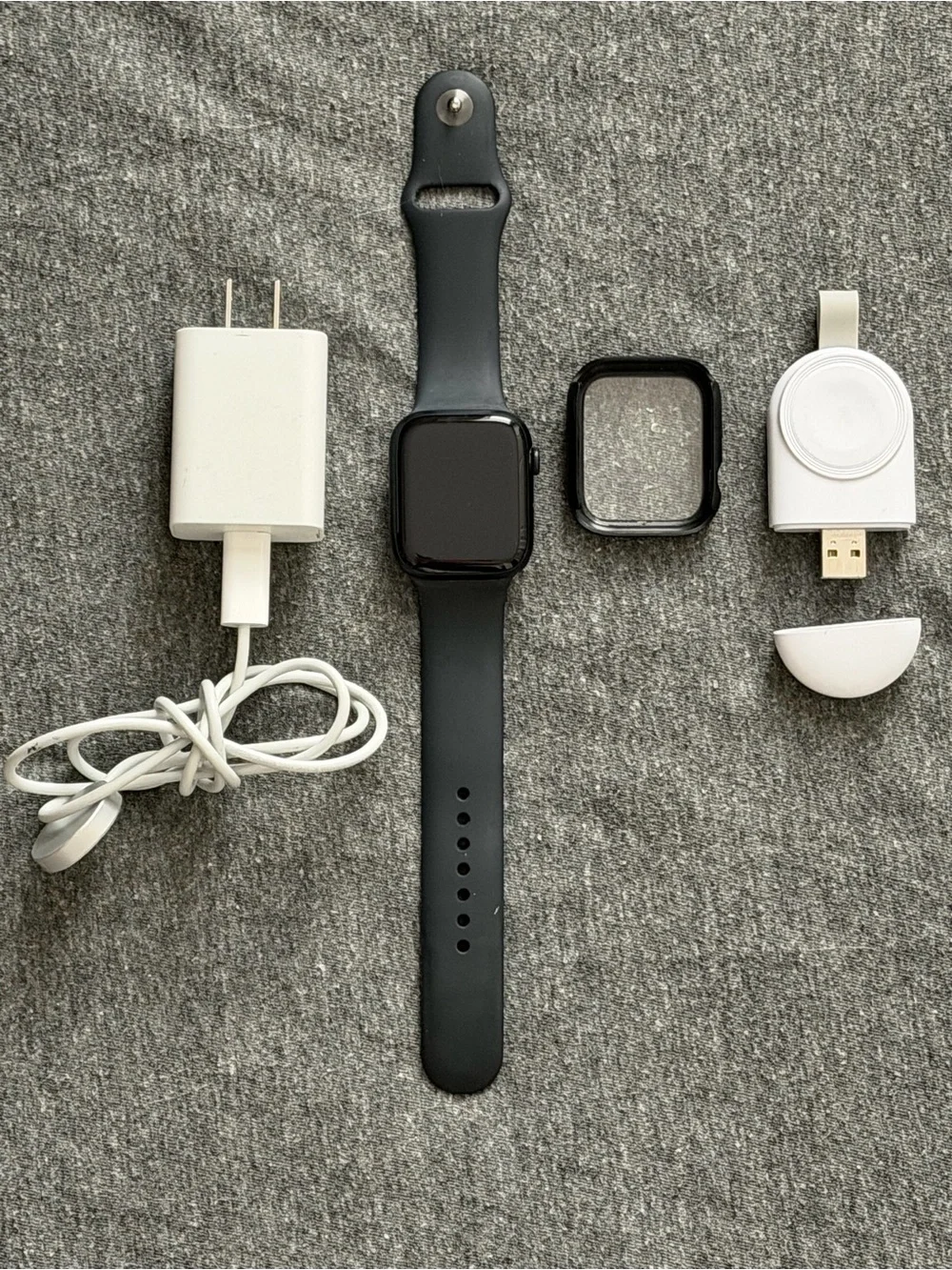 Apple Watch Series 7 45mm Black‎ Silicone Band Cover and Magnetic Charger